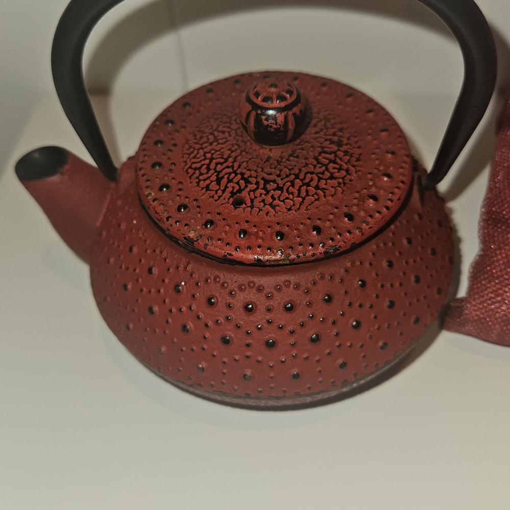 Cast Iron Tetsubin Style Japanese Red  Ibili Teapot  .3 liters